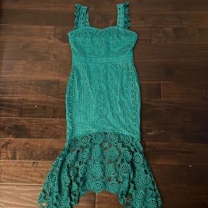 Lace midi dress